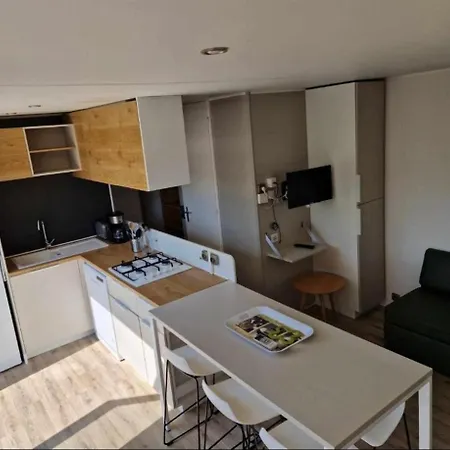 Mobil-home 3ch Climatise 5 500m *