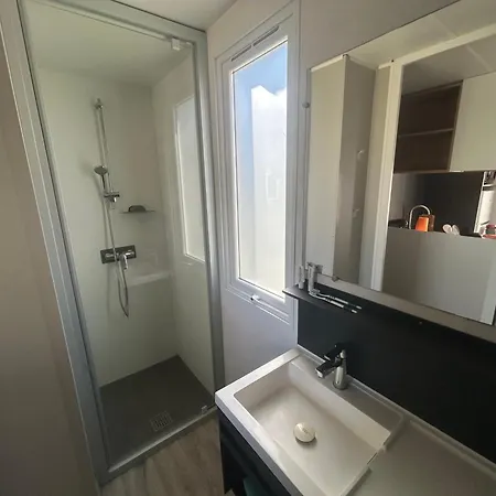Mobil-home 3ch Climatise 5 500m